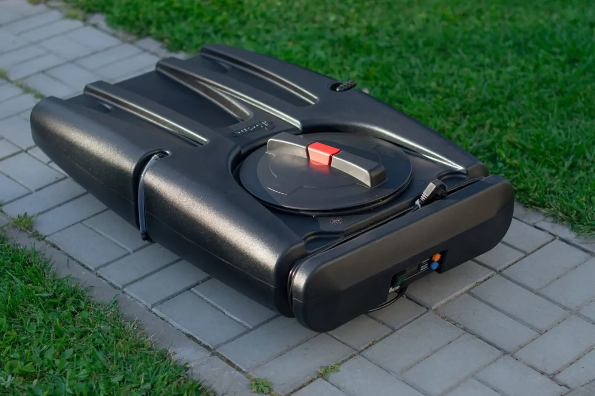 Бак для душа  80 л с подогревом и лейкой 