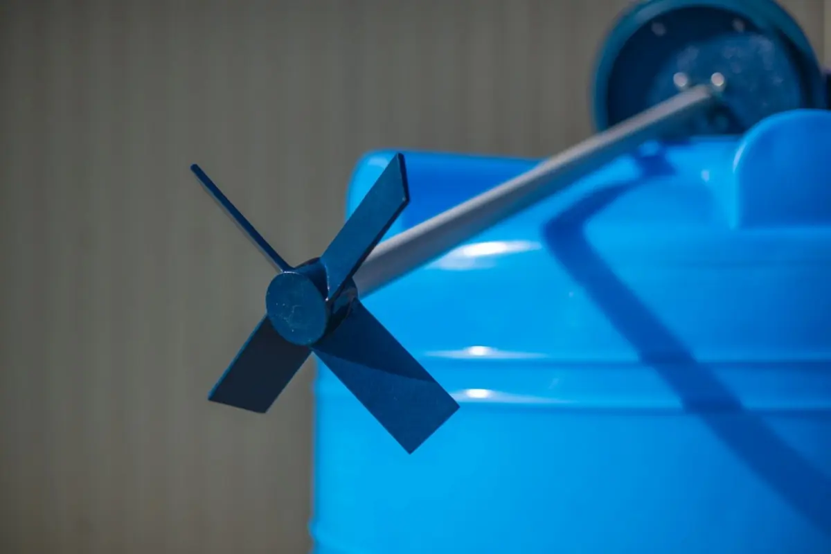 Емкость T 500 с лопастной мешалкой